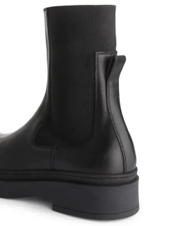 Chunky Chelsea Boots