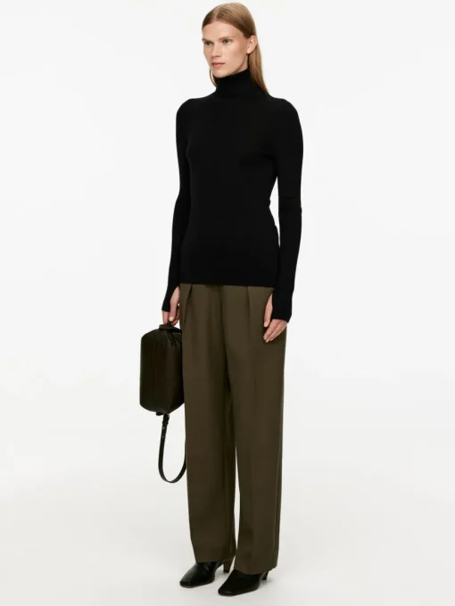 Merino Wool Roll-Neck