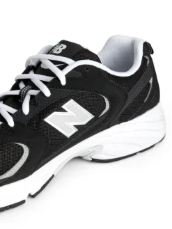 New Balance 530 Trainers