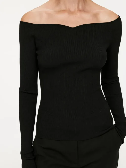 Off-Shoulder Top