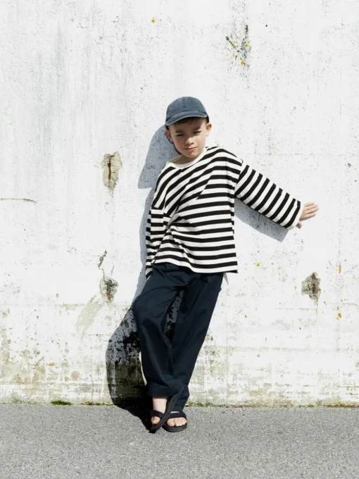 Oversized Long-Sleeved T-Shirt