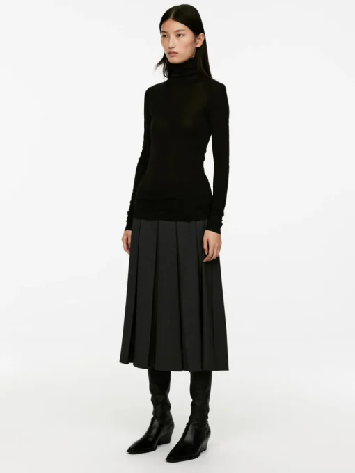 Roll-Neck Wool Top