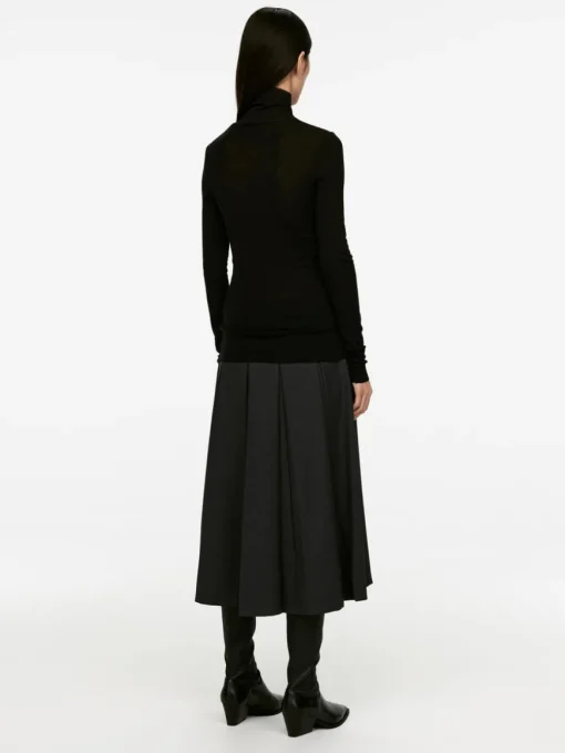 Roll-Neck Wool Top